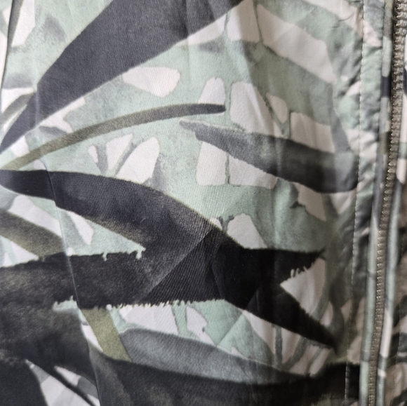 Massimo Dutti Lightweight Palm Fronds Jacket. Size Medium - Picture 4 of 15